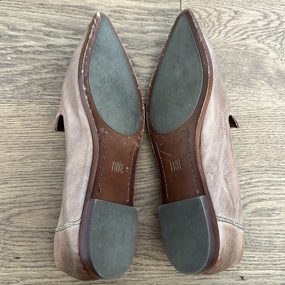 FRYE KENZIE VENETIAN flats size 7 - Picture 2 of 3